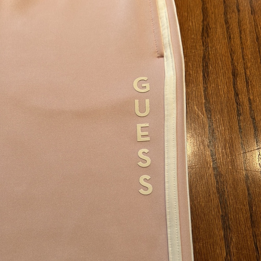 Guess Pink Sweatpants With Guess in White On Leg Size M - Picture 7 of 9